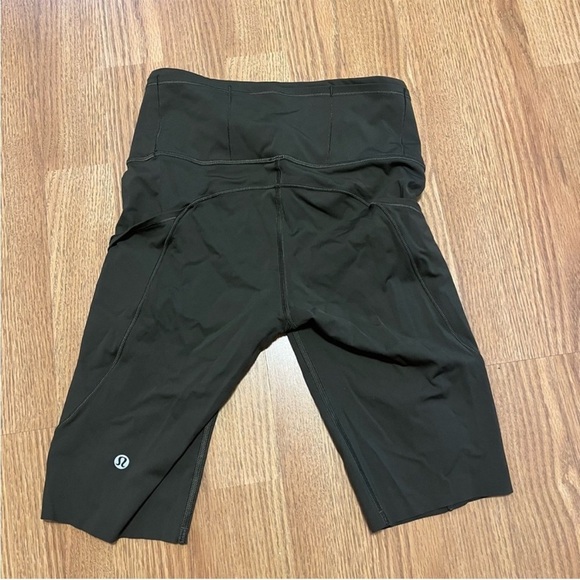 Lululemon Fast And Free Short 10" Green 4 Biker Shorts - Picture 2 of 5